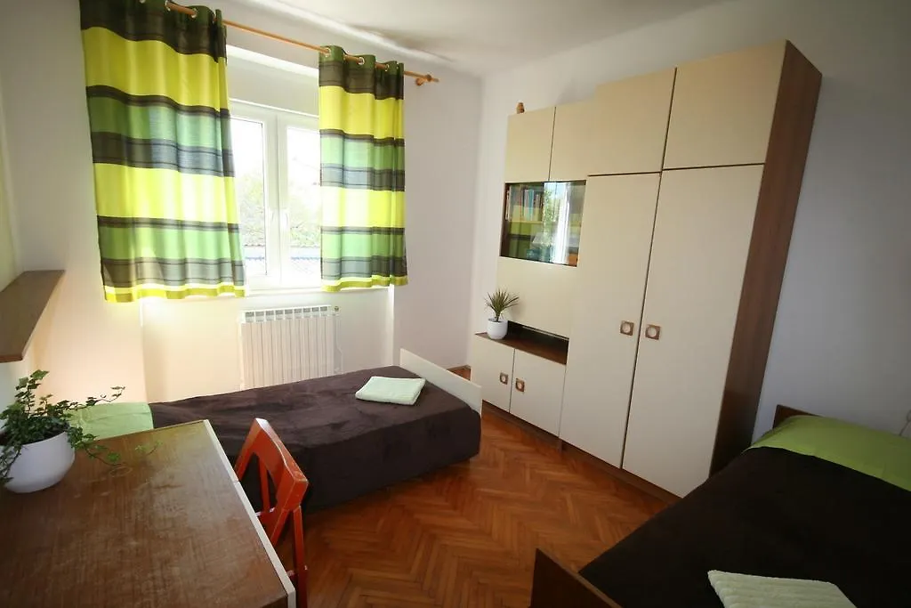 Apartment Elena Pula