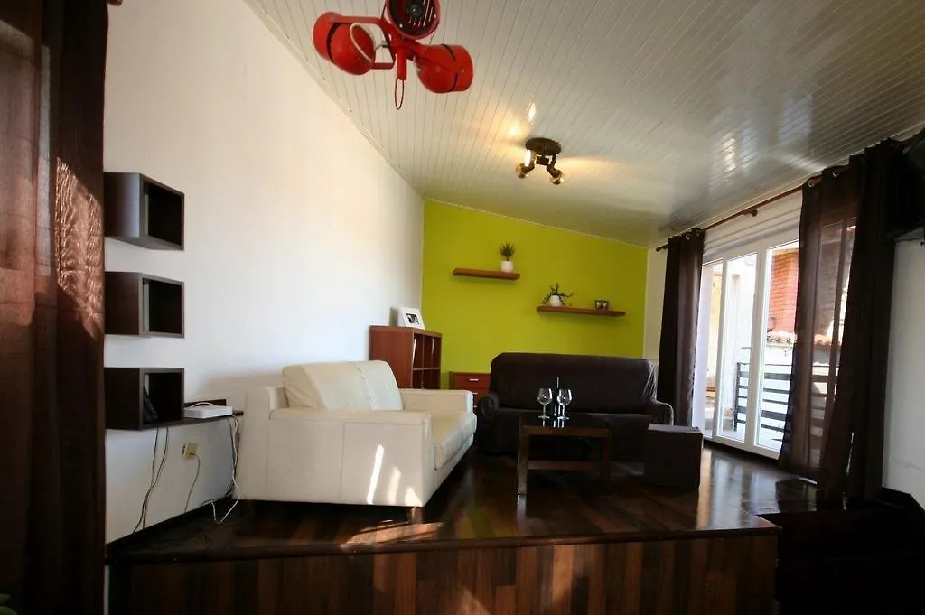 Apartment Elena Pula