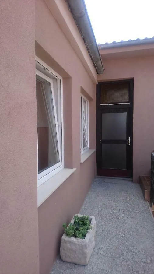 Apartment Elena Pula 0*,  Chorvatsko