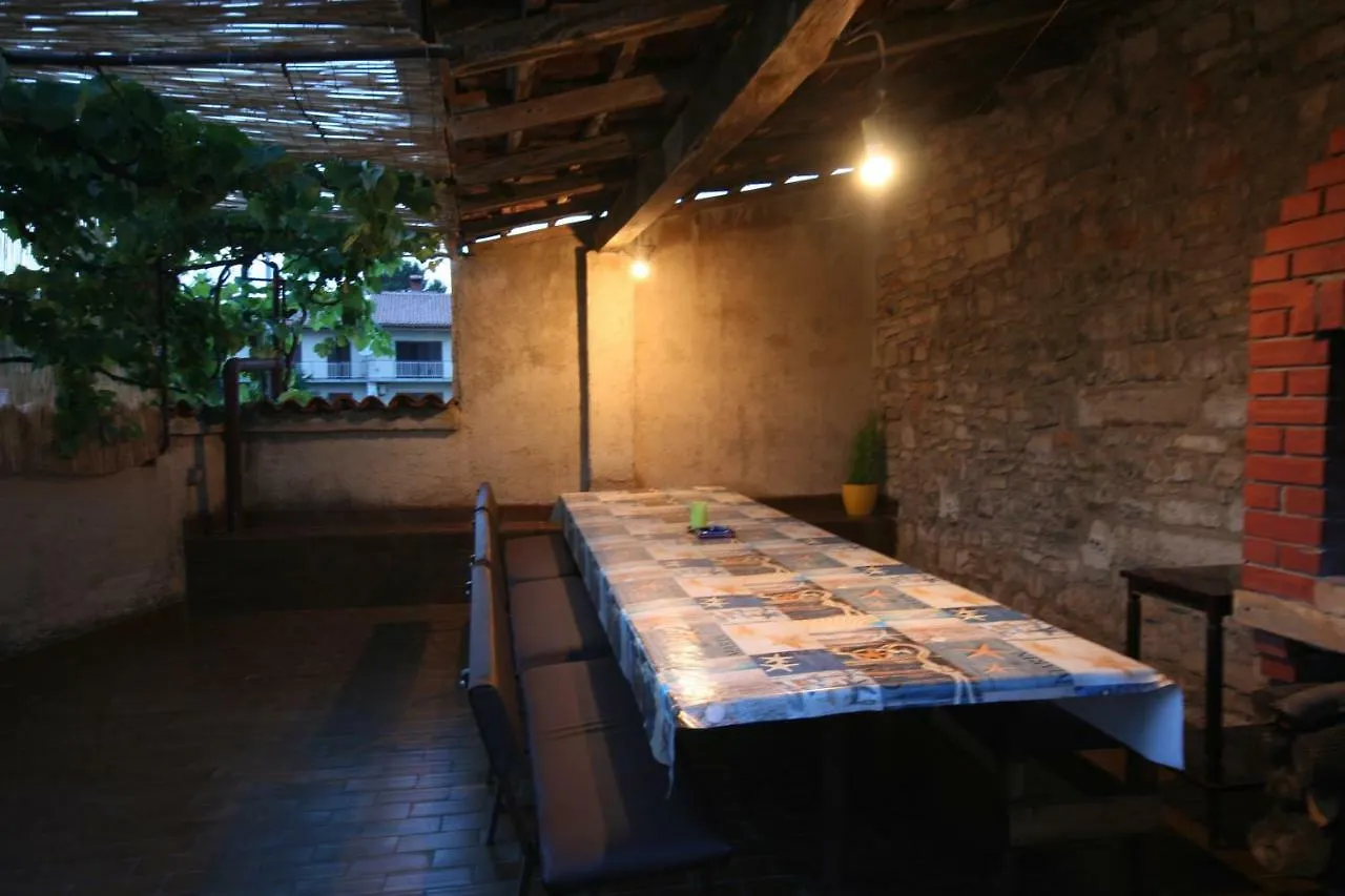 Apartment Elena Pula 0*,  Chorvatsko